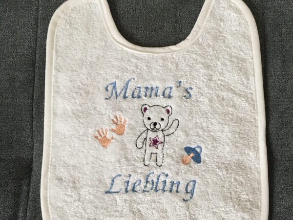 Lätzchen „Mama’s Liebling“