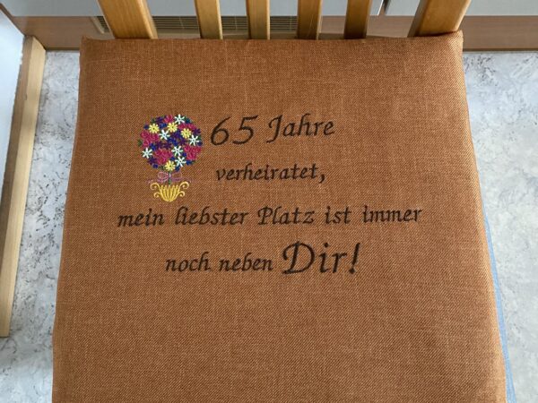 Polster „65 Jahre verheiratet“
